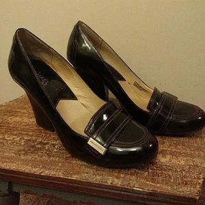 Michael Kors - ox blood color heel